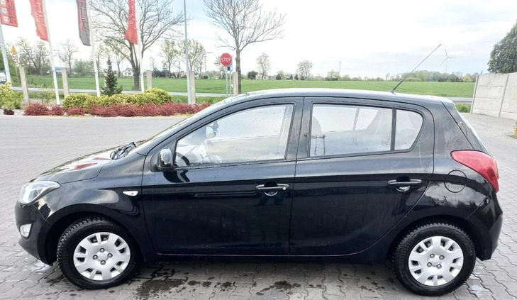 Hyundai i20 cena 17900 przebieg: 121000, rok produkcji 2012 z Radziejów małe 137